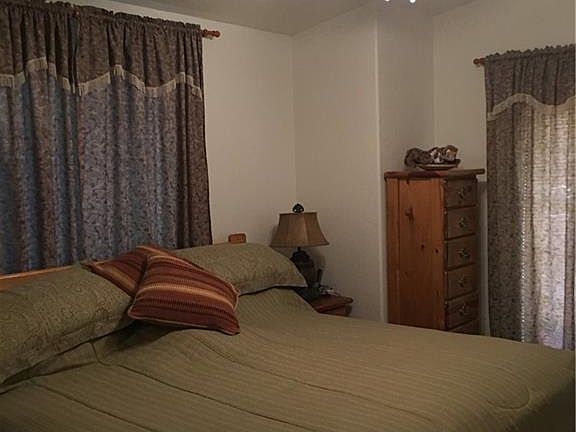5th image of 2534 Mountain Crest Dr