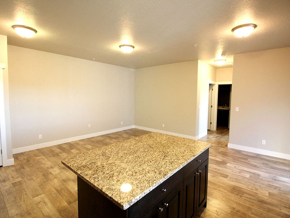 Creekside Oaks 1347 E Rosewood Ln Layton UT Zillow