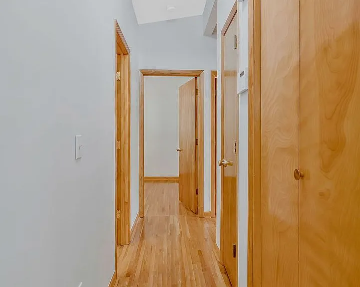 4857 Torbay Dr — Photo 23