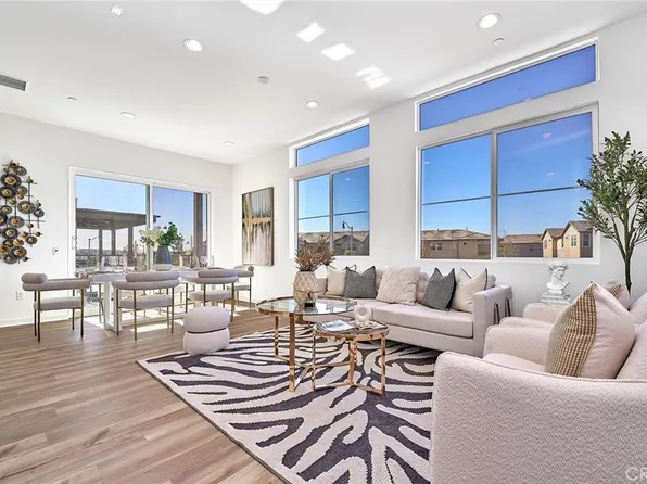 1063 Cadence, Irvine, CA 92618