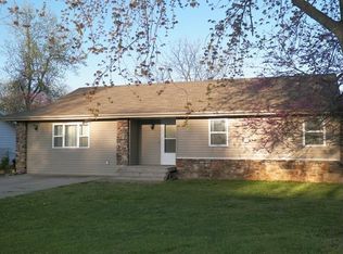 5842 S Tulip Ln, Battlefield, MO 65619