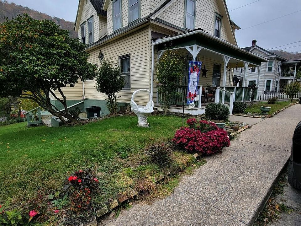 115 Walnut St, Rowlesburg, WV 26425 MLS 10146454 Zillow