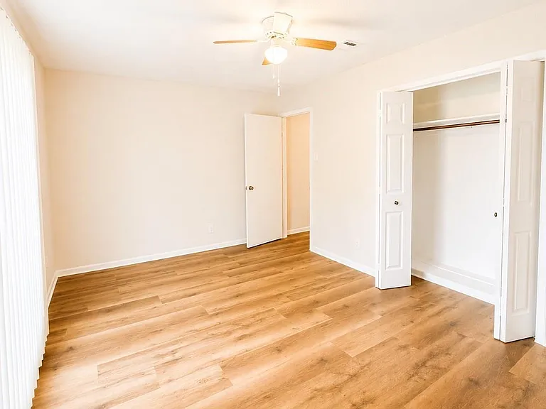 10223 Knoboak Dr — Photo 13