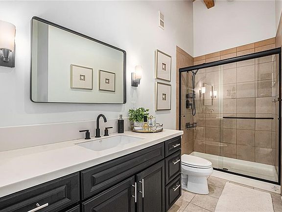 2nd image of 612 Central St APT 305