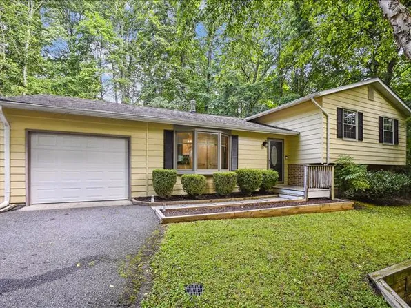 622 Wayward Dr, Annapolis, MD 21401