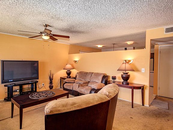4th image of 2226 N 58th Ave