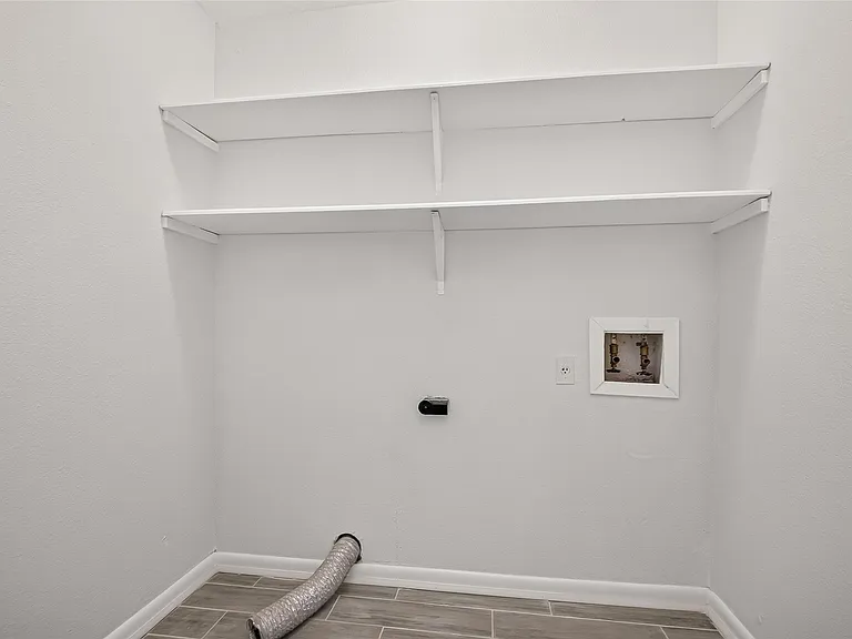 10383 Briar Forest Dr — Photo 20