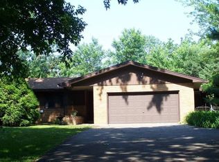 190 Cimarron Rd, Apple Valley, MN 55124