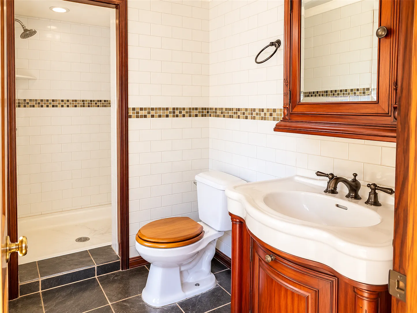 1 bed, 688 sqft, $899 — Photo 4
