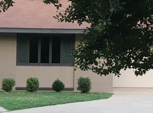 1710 S Roanoke Ave, Springfield, MO 65807