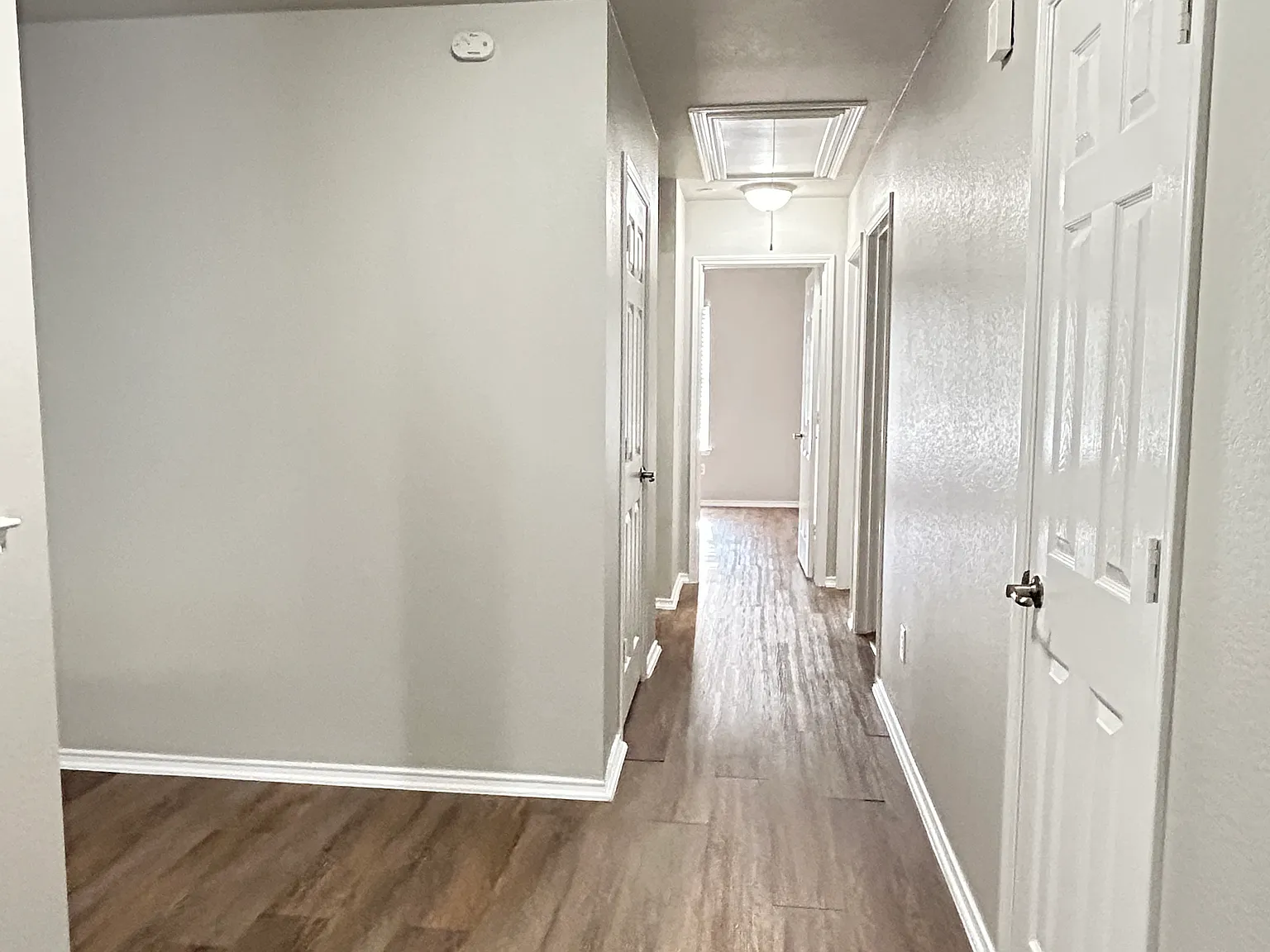 3 bed, 1600 sqft, $2,250 — Photo 3