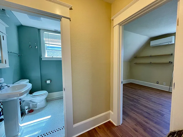 121 NE Mason St — Photo 13