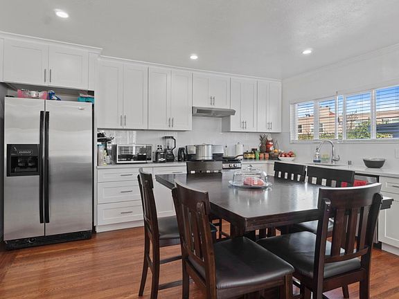 4th image of 341-345 Grand Blvd