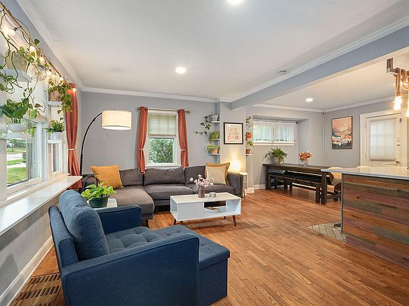 4th image of 1501 Calvin Ave SE