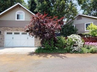 1078 Playground Dr, Crestline, CA 92325