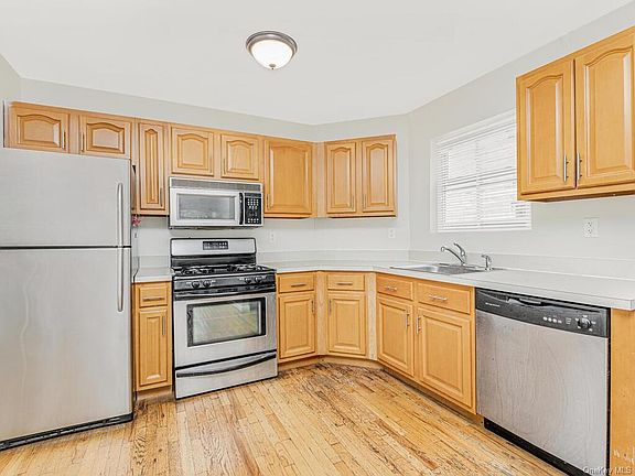 3rd image of 1037 E 223rd St