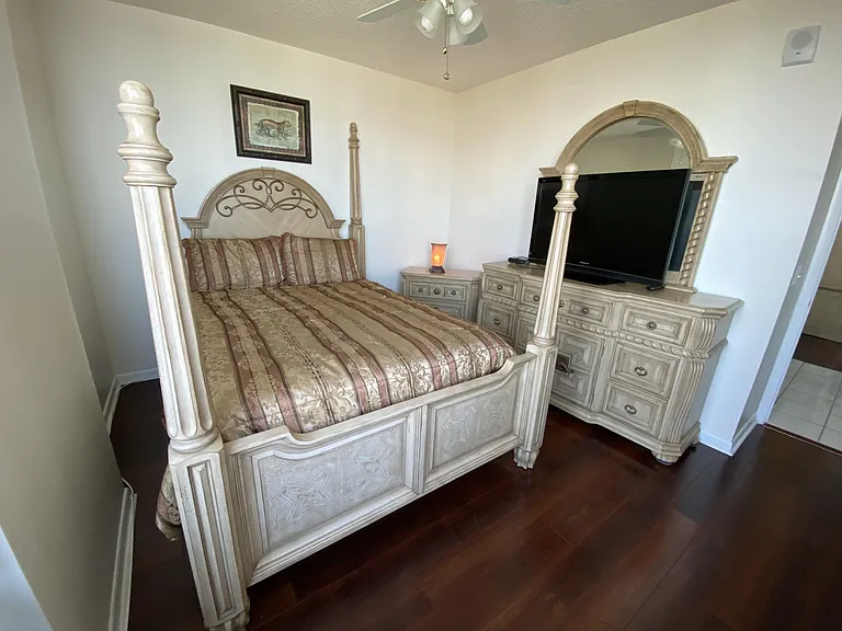 1540 Gulf Blvd #1207 — Photo 38