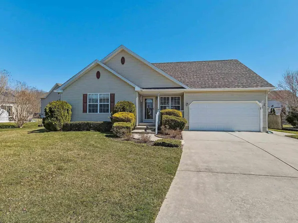 22 Donegal Ln, Galloway, NJ 08205