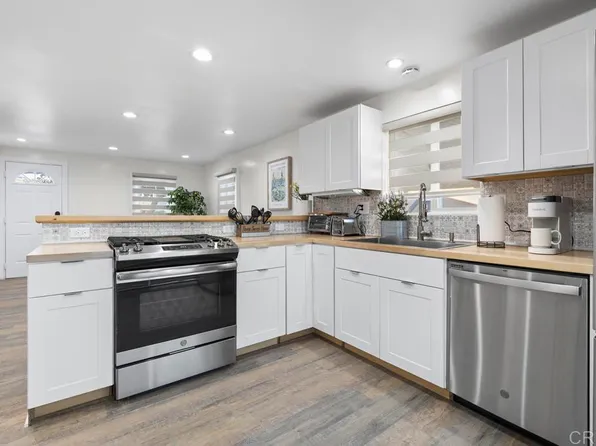 1114 E Division St, National City, CA 91950