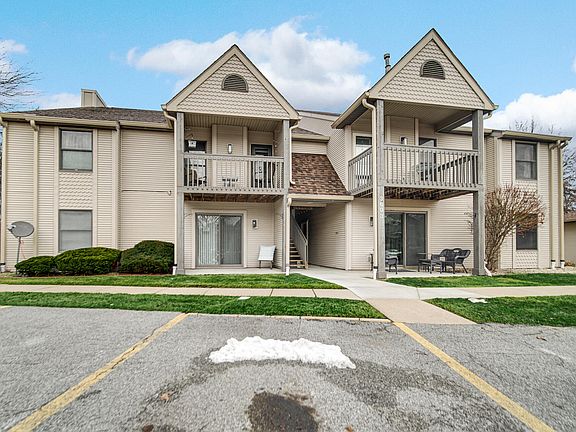 3rd image of 3603 Timberbridge Dr APT E