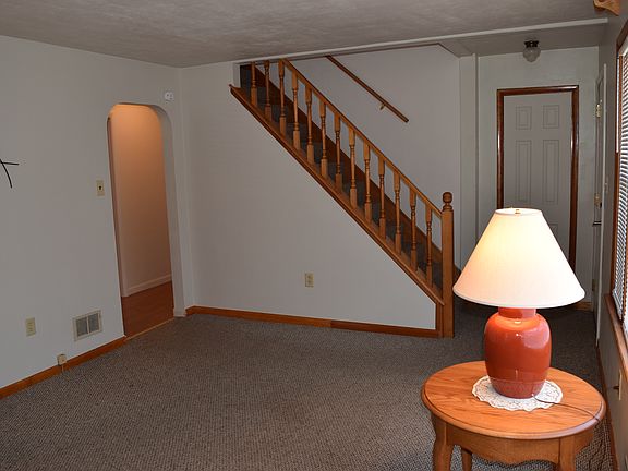 Stairs to 3rd bedroom
