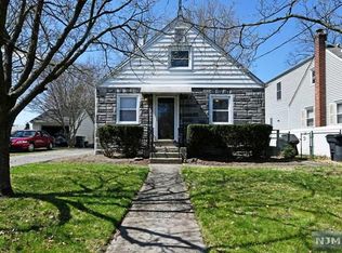 348 S Prospect Ave, Bergenfield, NJ 07621