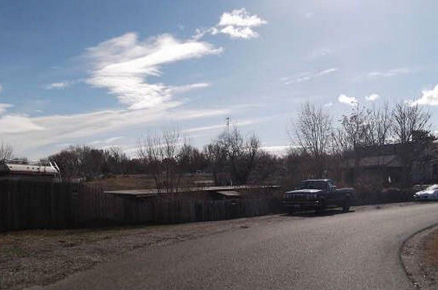 2nd image of 401 S Green Pl