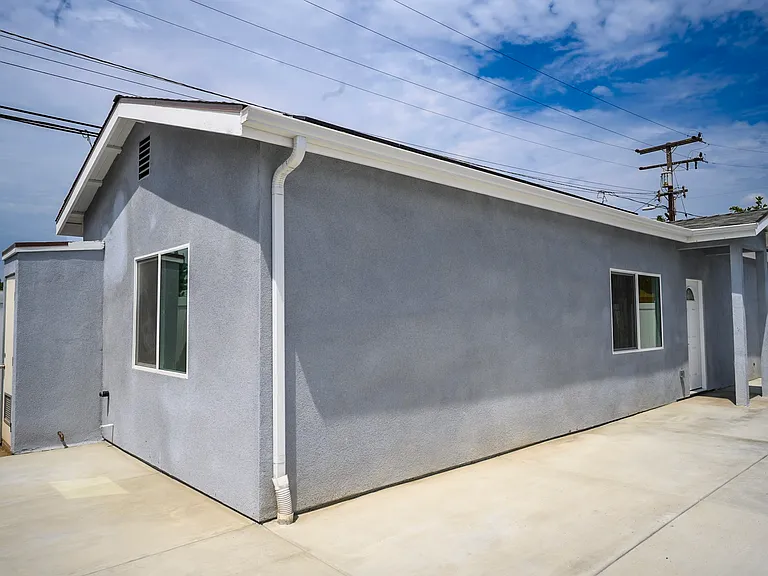 3107 W Coolidge Ave #C — Photo 2