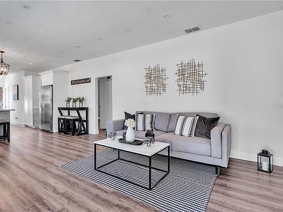 4th image of 312 W Hancock St