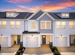 105 Marston Ln, Greenville, SC 29611