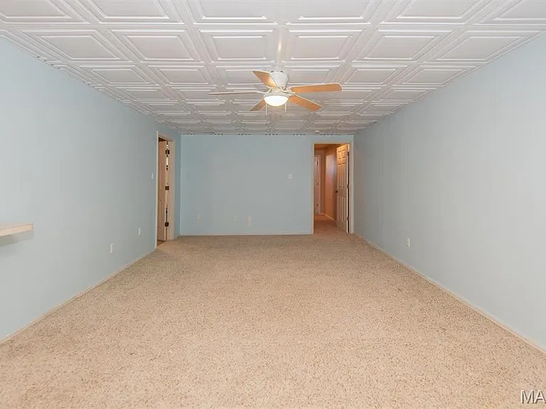 4 Barrington Dr — Photo 26
