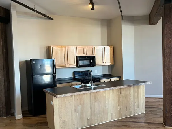 265 N Queen St #204, York, PA 17403