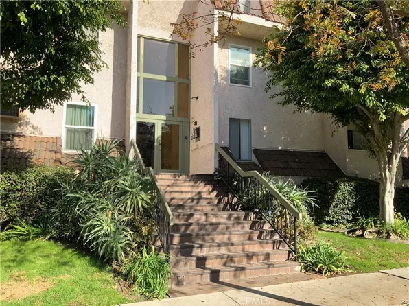 409 Burchett St Unit 220, Glendale, CA 91203