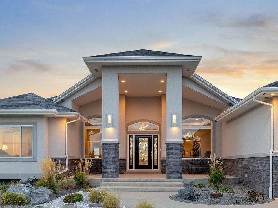 1st image of 303 Duesenberg Ln