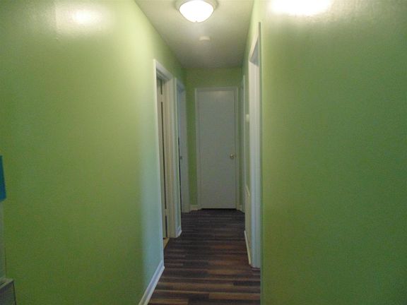 4th image of 1043 Fairfield Pike