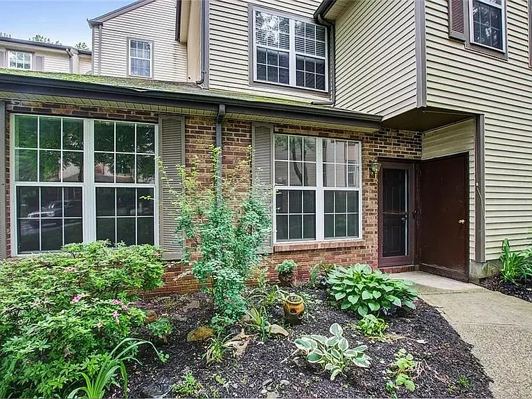 3151 Cypress Ct — Photo 12