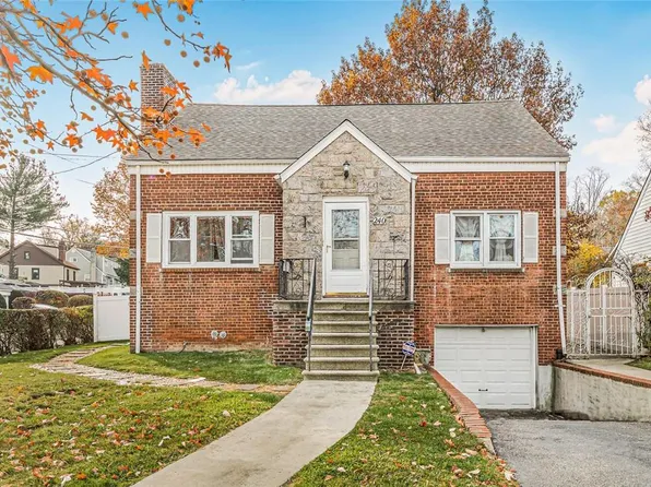 240 Delano Ave W, Yonkers, NY 10704