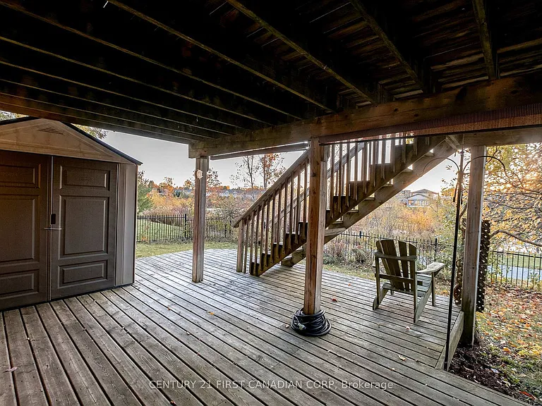 1841 Foxwood Ave #WALKOUT BASEMENT — Photo 15
