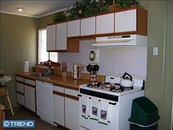 2nd image of 466 W River Dr