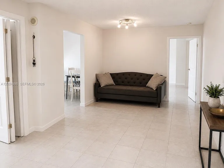 17011 N Bay Rd #417 — Photo 6