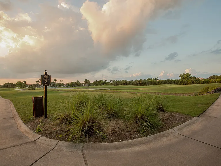 Our community provides residents easy access and overlooking a world class golf course & country club