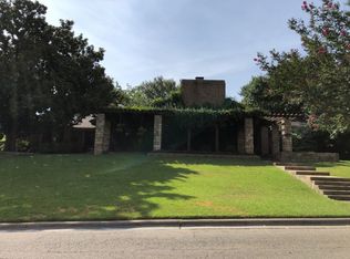 33 Bounty Rd W, Benbrook, TX 76132