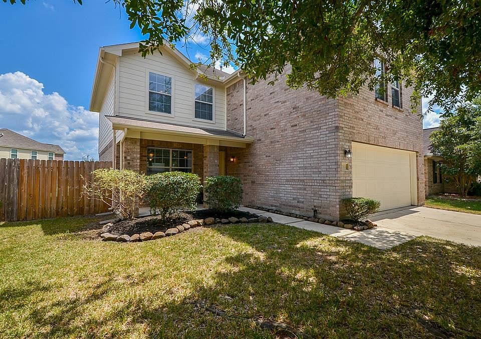 1st image of 17814 Seco Creek Ln