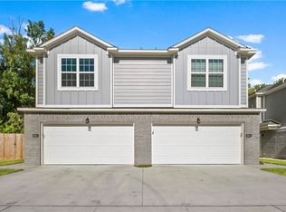 1095 S Benchmark Ln #1-2, Fayetteville, AR 72704