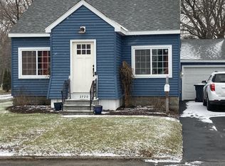 2720 Barton Ave, Schenectady, NY 12306