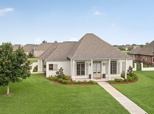 6063 Royal Palms Ct, Gonzales, LA 70737