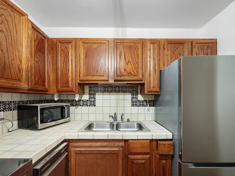 207 & 211 W Water St — Photo 5