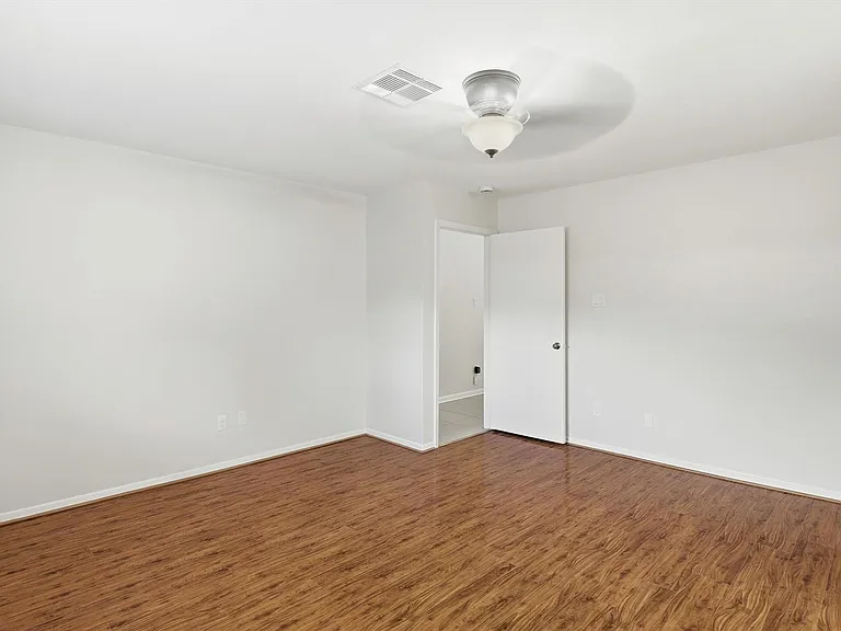 22411 Waynoka Rd — Photo 22