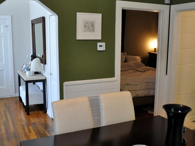 2914 1/4 Rowena Ave — Photo 7