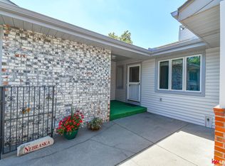7100 Oldpost Rd #7, Lincoln, NE 68506